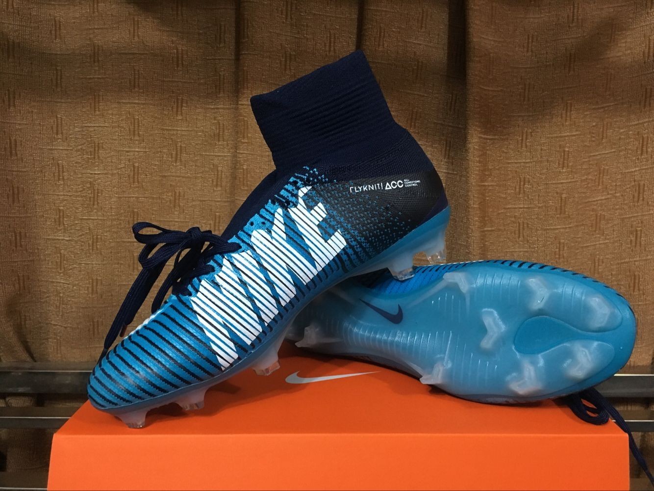 Nike Mercurial Superfly V 5 FG Fire & Ice-Play Ice Blue Right