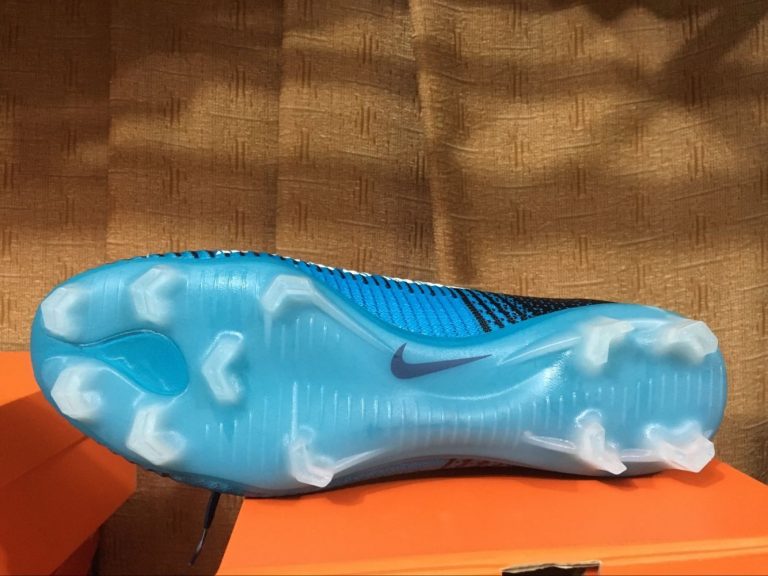 mercurial superfly v ice
