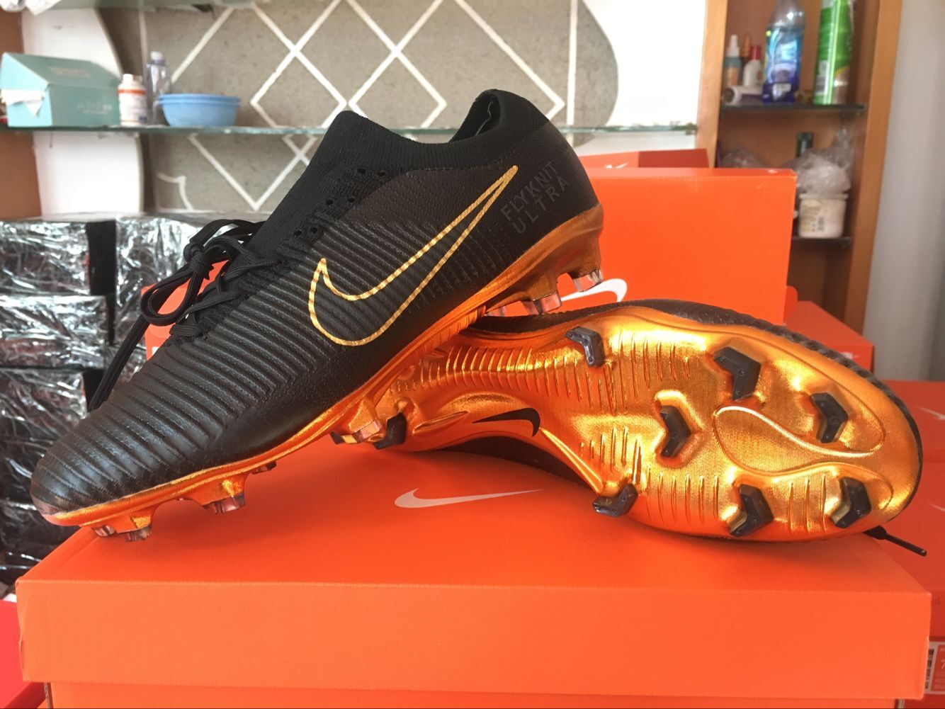 Nike Mercurial Vapor Flyknit Ultra Gold Black