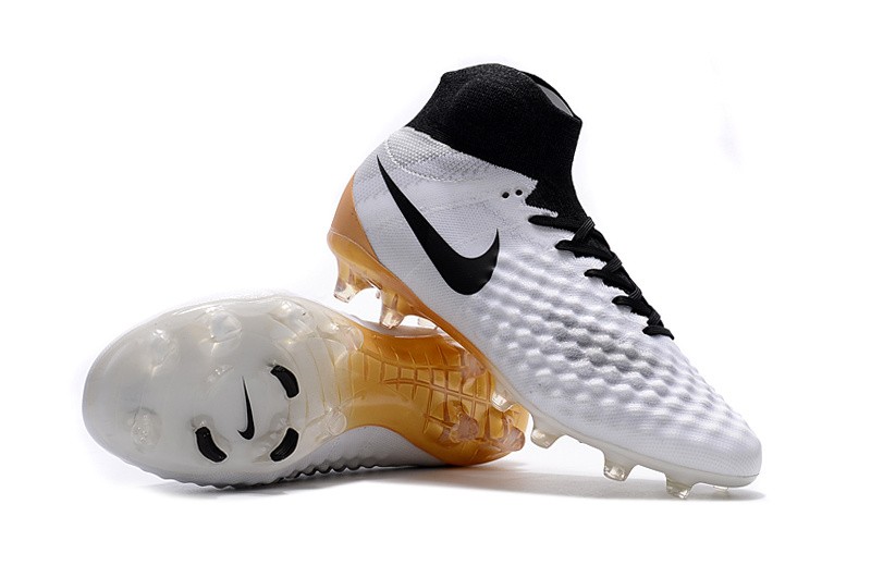 white magistas