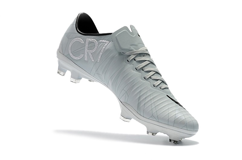 cr7 white soccer cleats