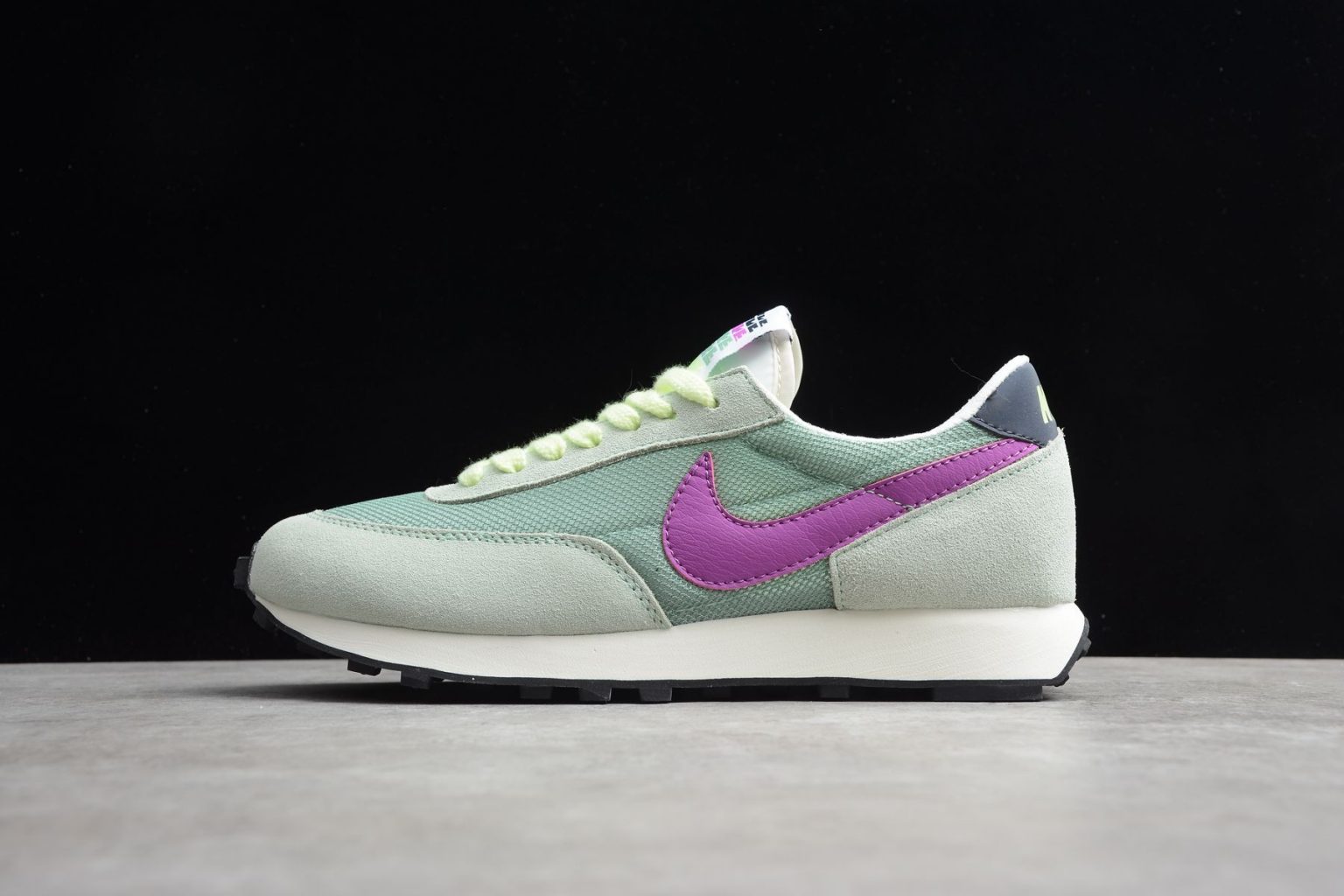 daybreak nike purple