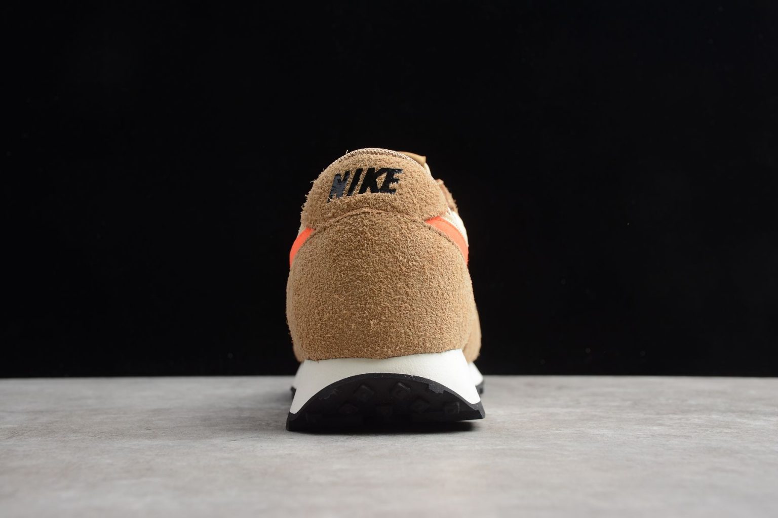 nike daybreak trainers in off white and orange rust