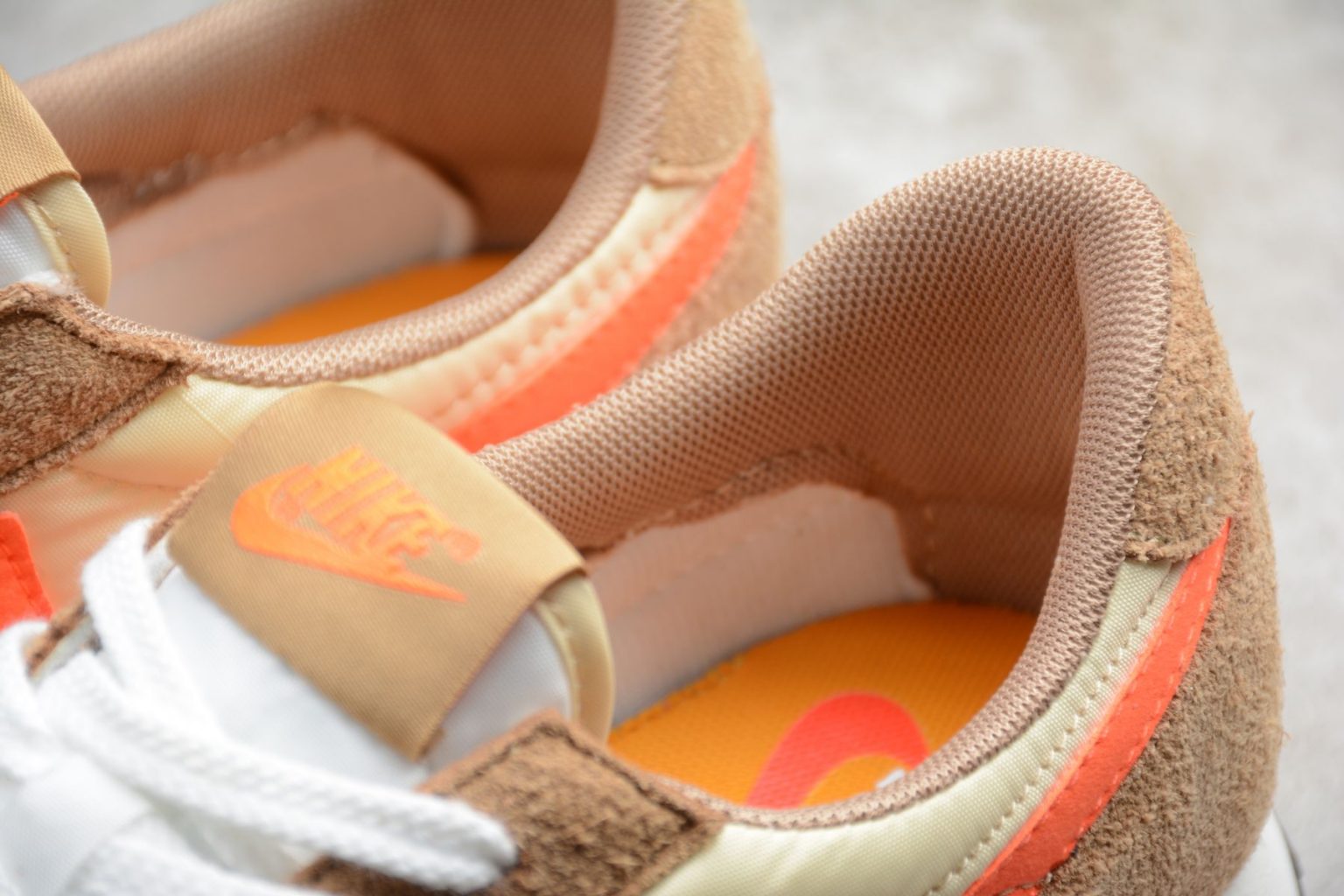 nike day break orange