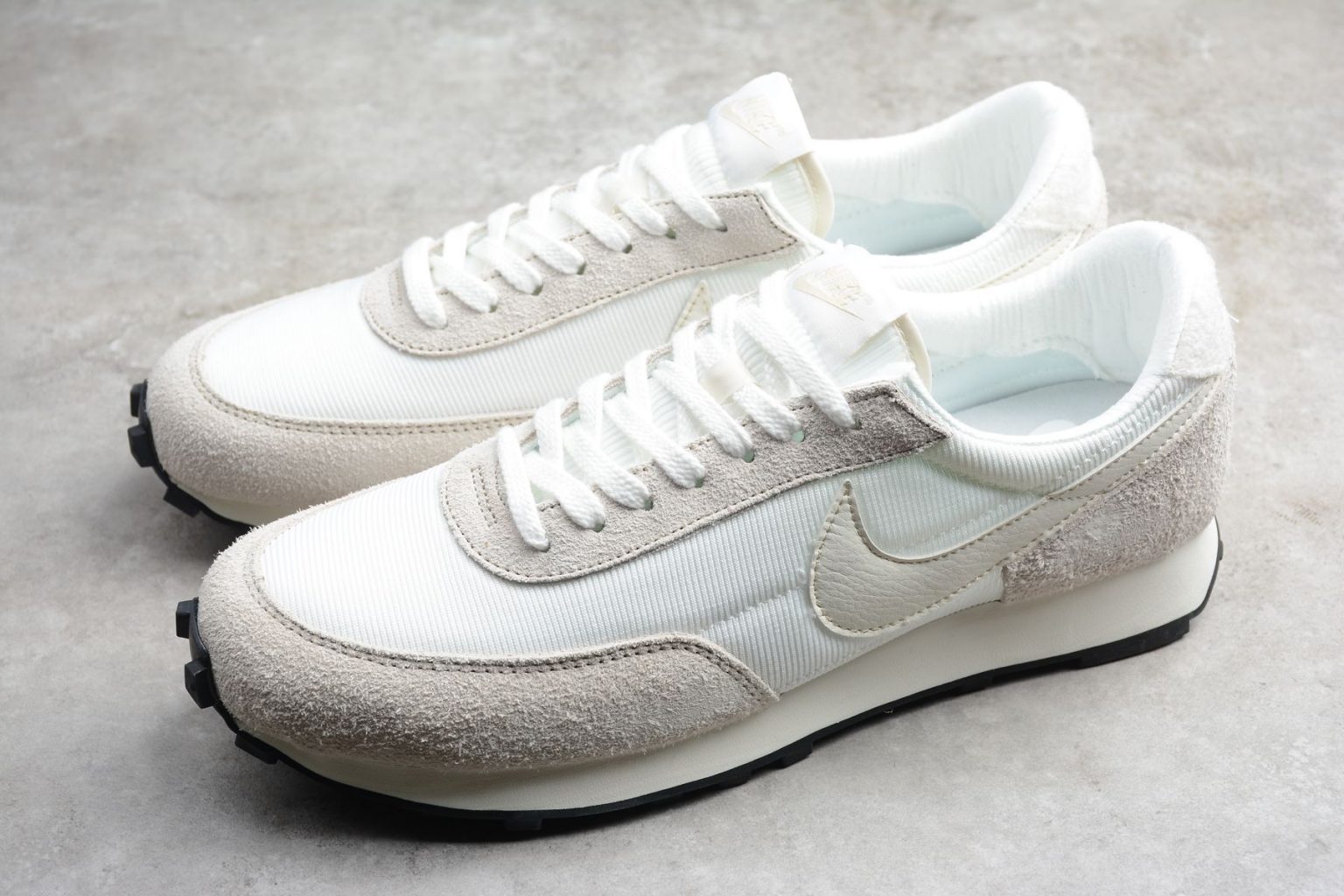 nike daybreak sail