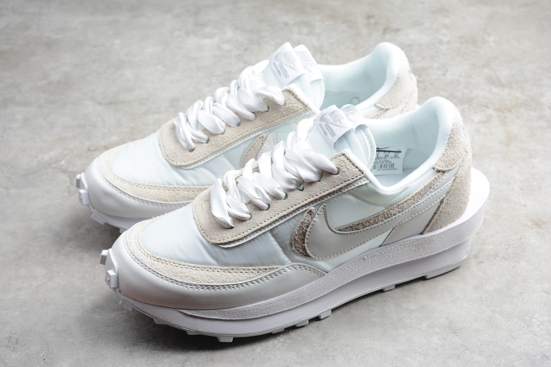 Nike LD Waffle Sacai White Nylon Silver Shop