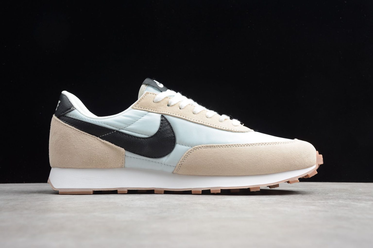 daybreak trainers pale ivory light zitron