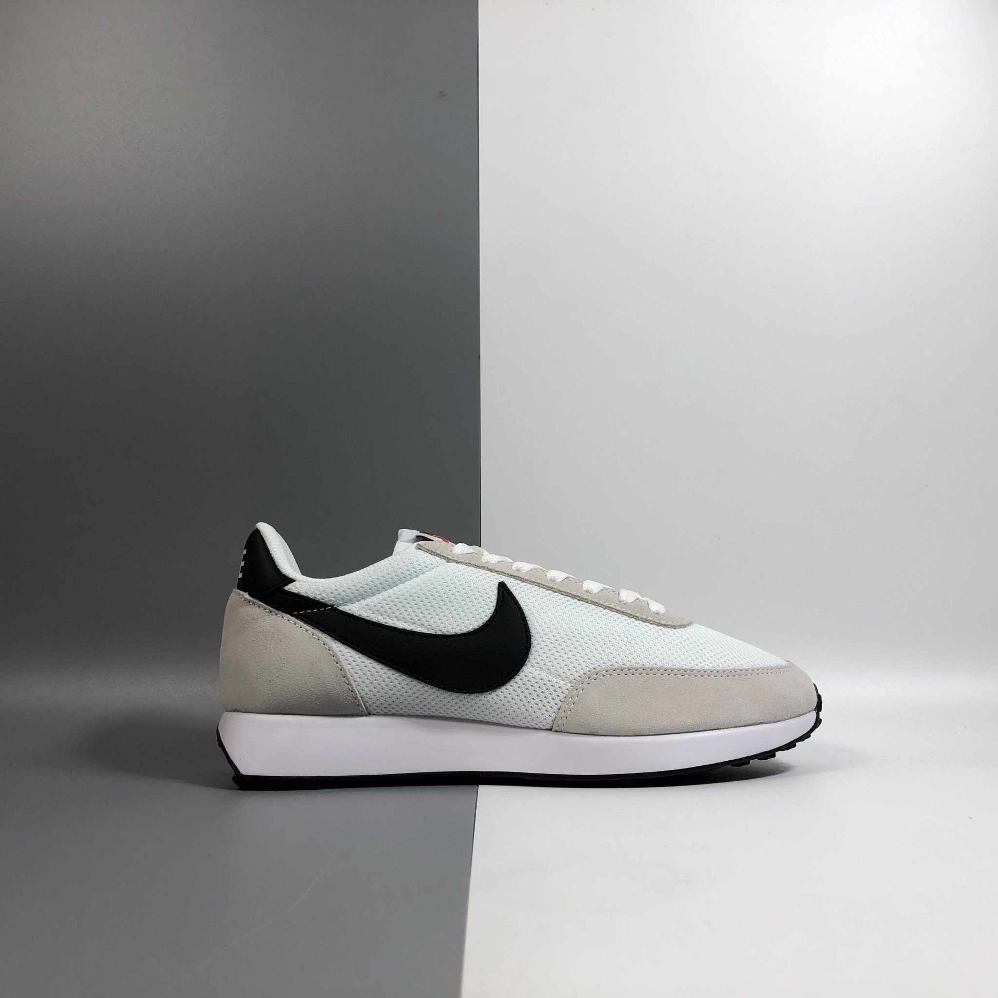 nike tailwind 79 white