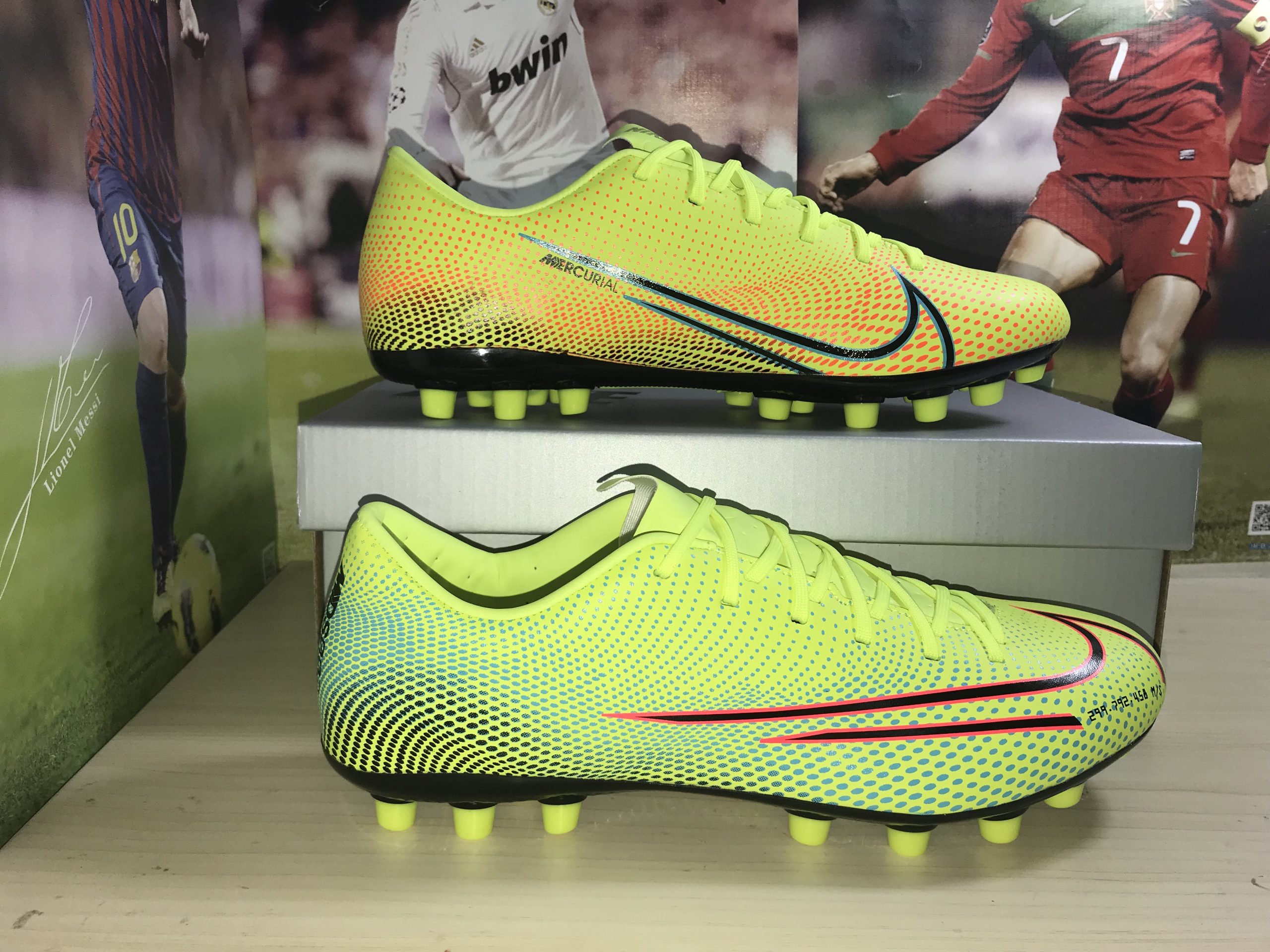 nike mercurial light green