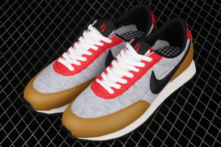 nike daybreak qs gold suede