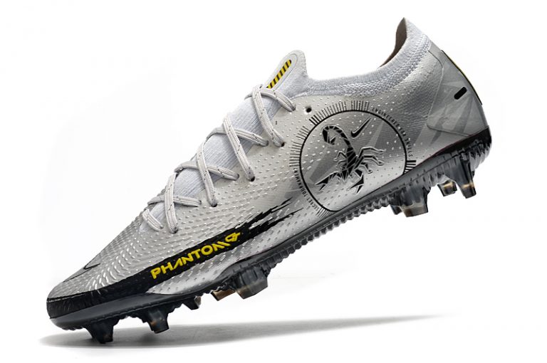 scorpion phantom boots