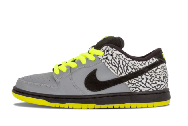 nike-sb-dunk-low-premium-112-metallic-silver-black-volt-504750-017