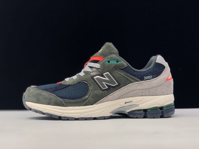 Best-selling New Balance Black Grey M2002RF