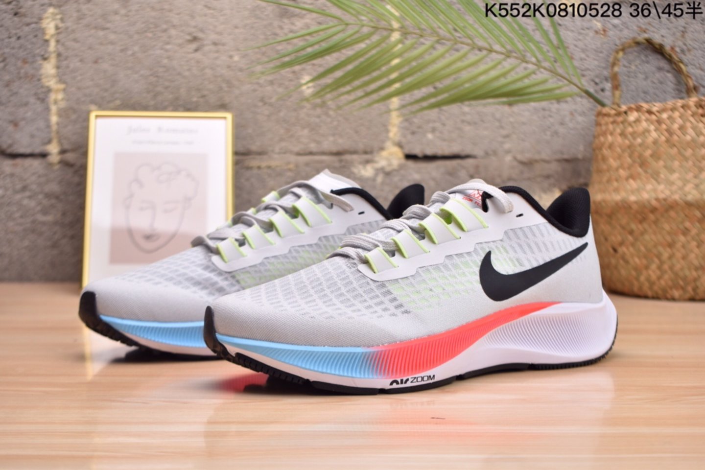 Nike ZoomX Vaporfly NEXT% Outside