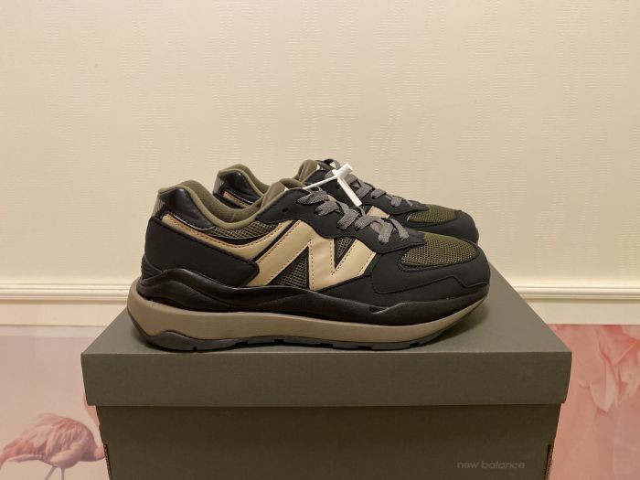 2021 New Balance M5740LNX black brown casual shoes sneakers jogging shoes Right