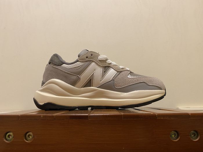 New Balance M5740TA gray and white casual shoes sneakers