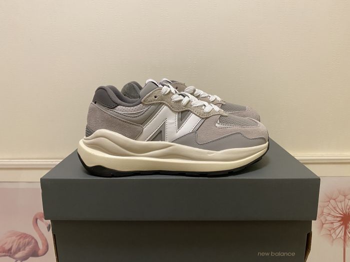 New Balance M5740TA gray and white casual shoes sneakers