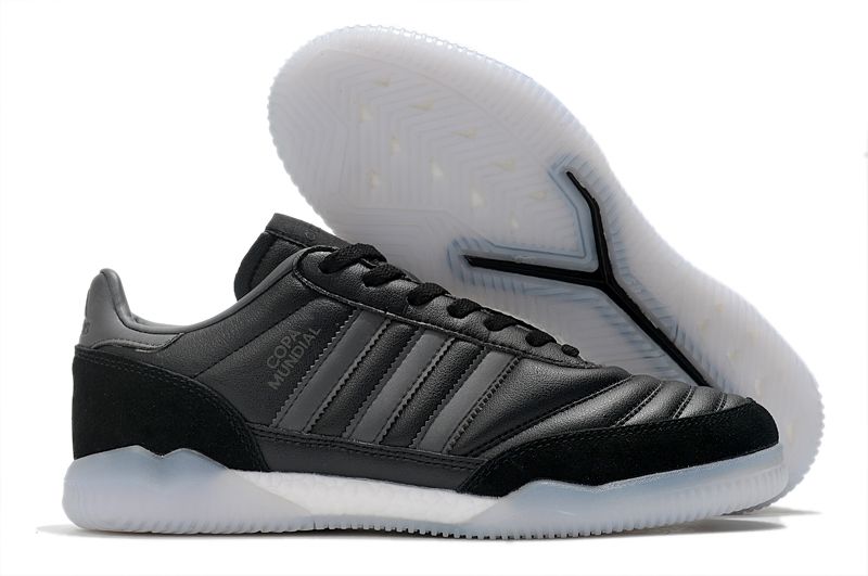 Adidas COPA MUNDIAL TR black flat football sneakers