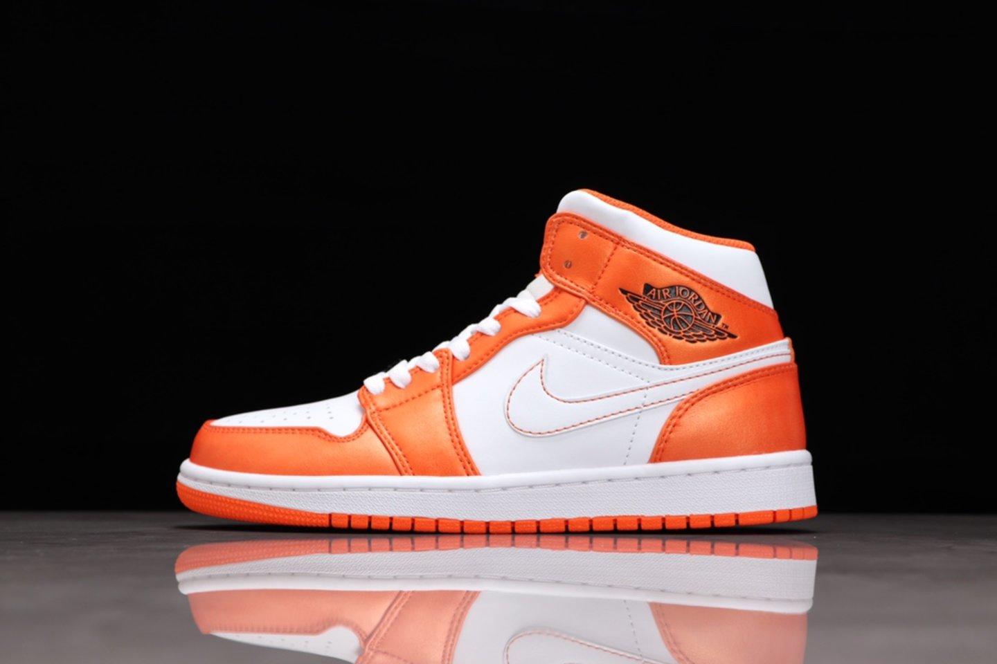 Best-selling Air Jordan 1 Mid Electro Orange Basketball Shoes DM3531-800