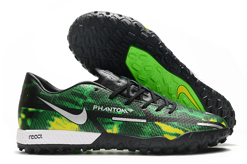 Nike React Phantom GT2 Pro TF green and black football shoes