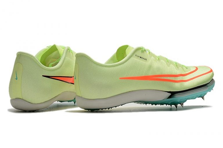 max fly spikes